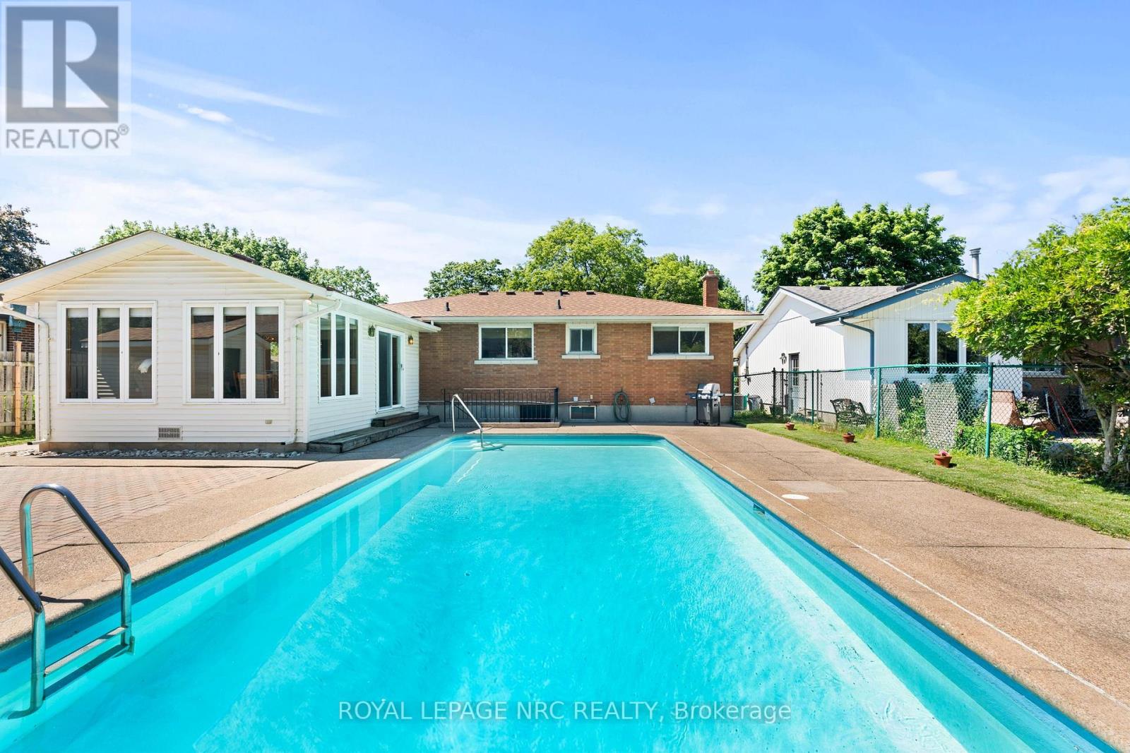 116 WINDWARD STREET - 34