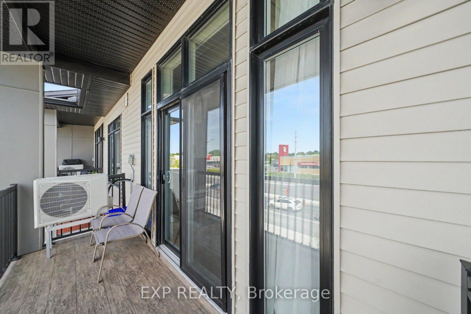 #M 4793 BANK STREET - 30