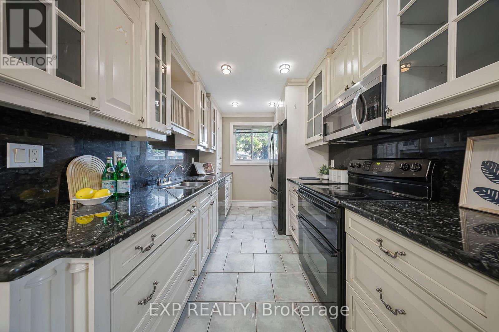 124 DUNSMERE DRIVE - 10