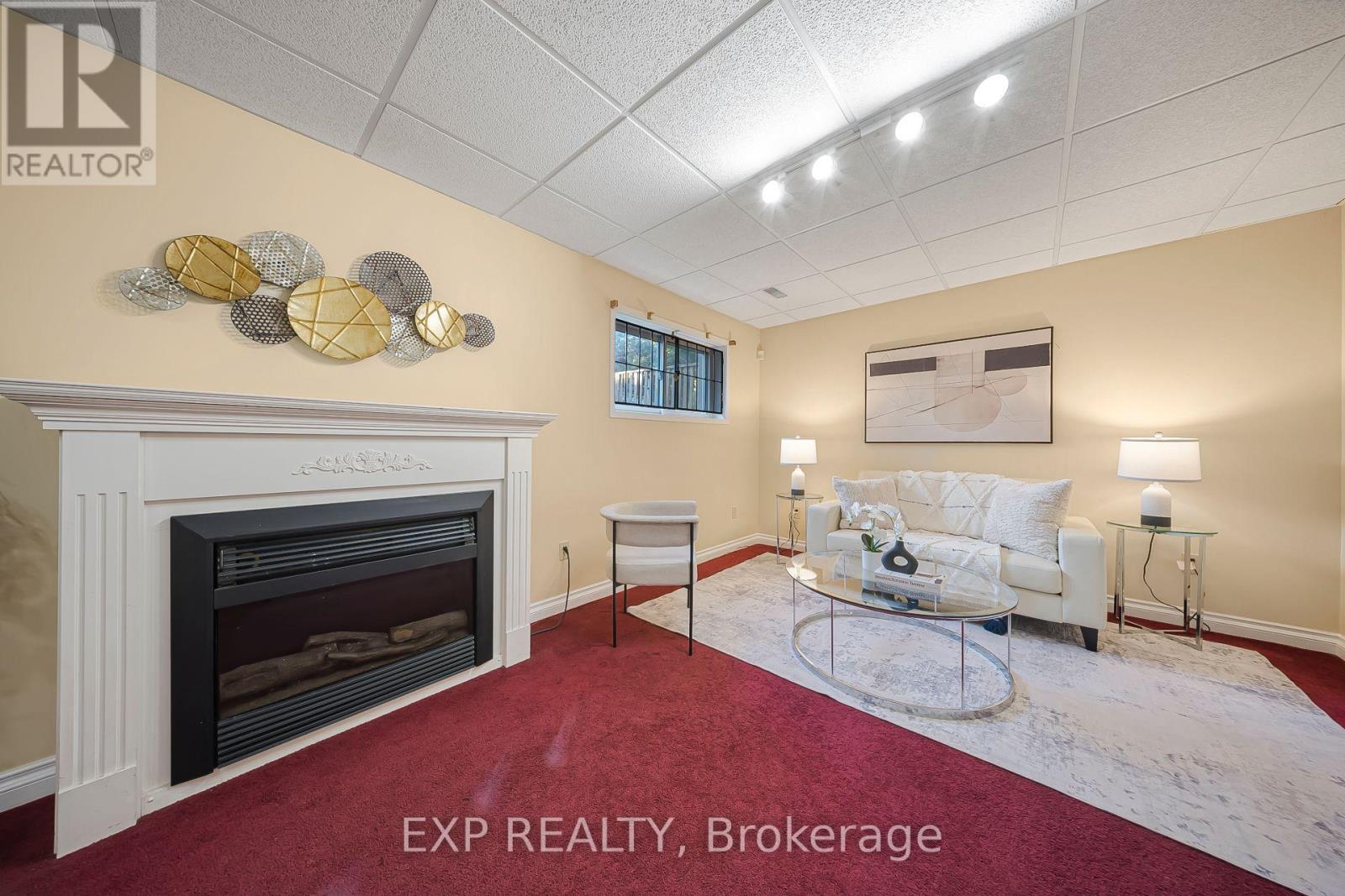 124 DUNSMERE DRIVE - 31