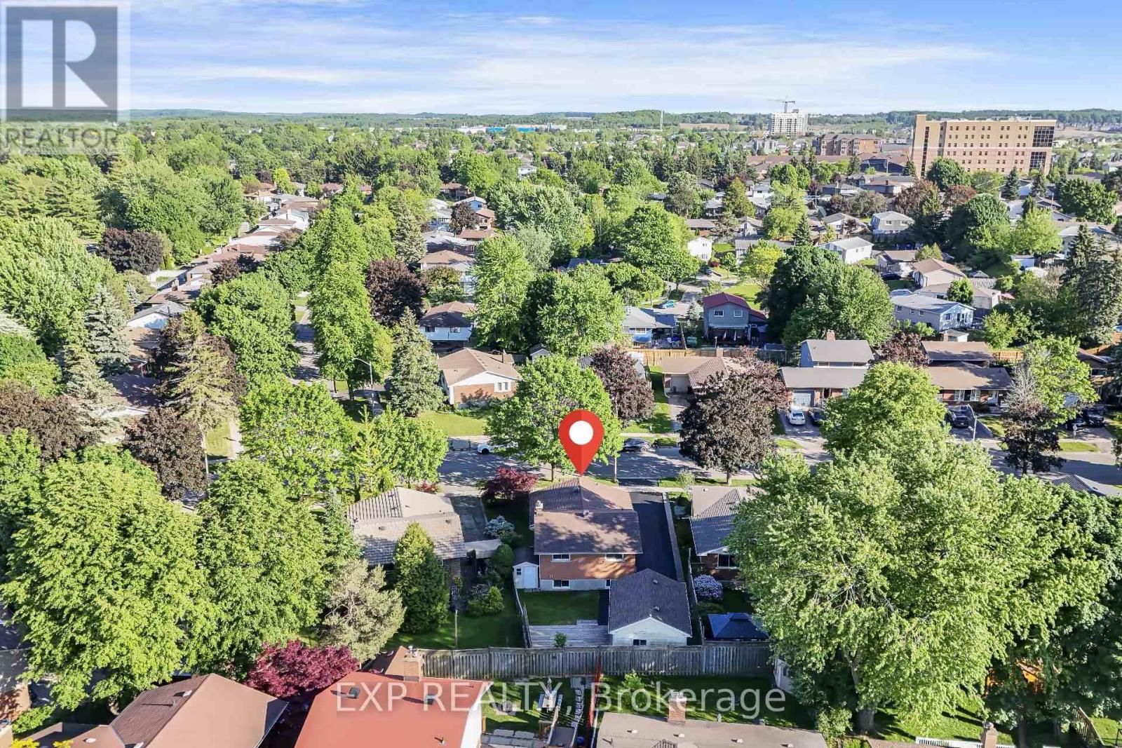 124 DUNSMERE DRIVE - 43