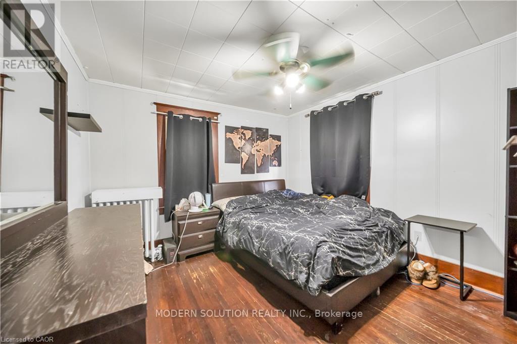 457 DAVIS STREET - 14