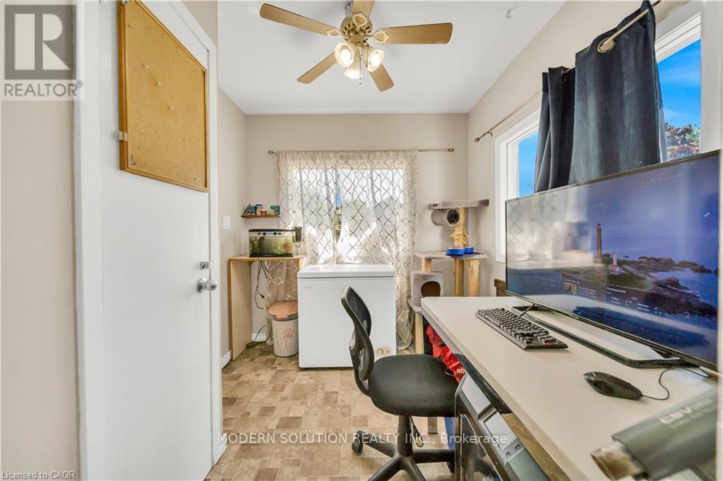 457 DAVIS STREET - 24