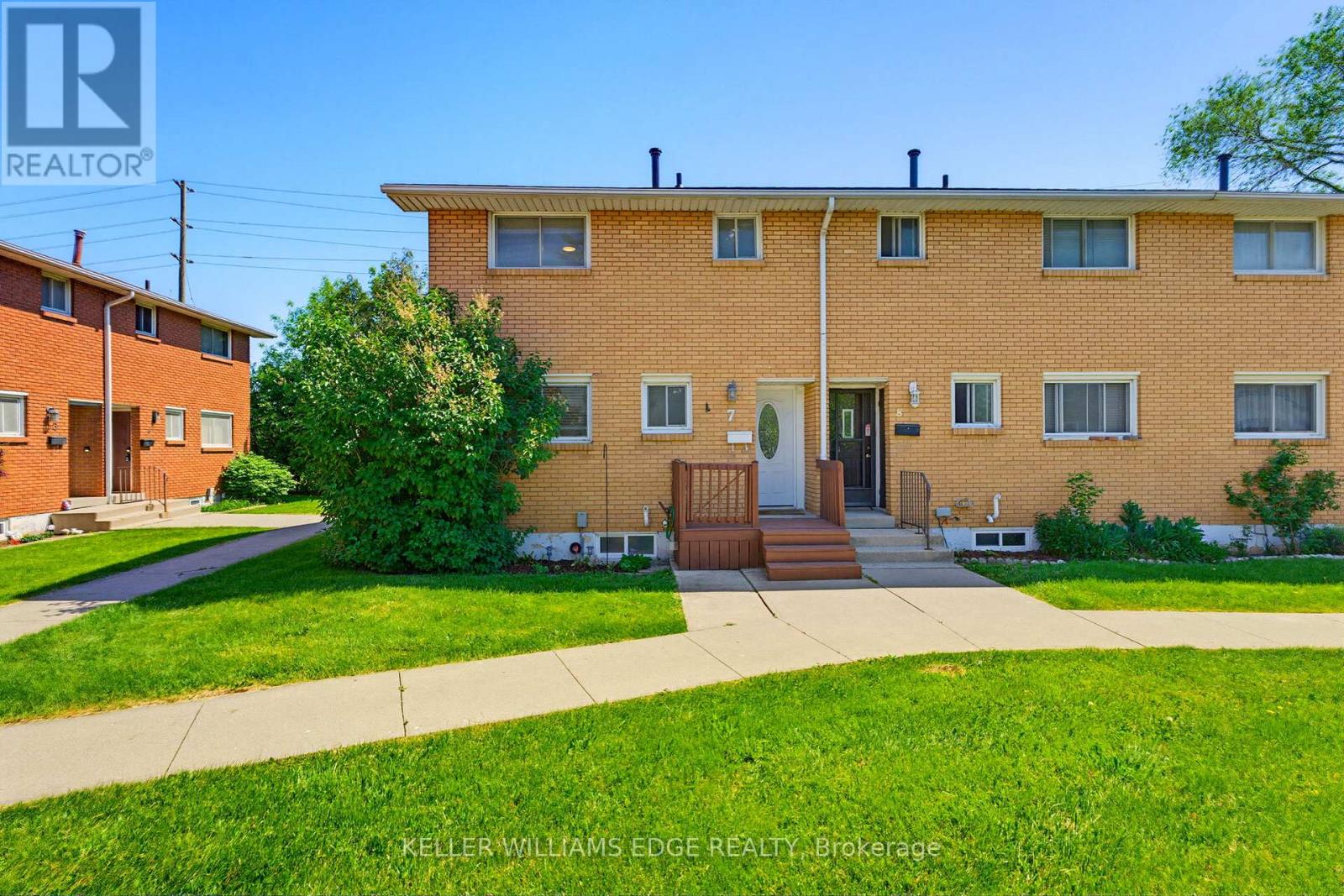 #7 161 BERKINDALE DRIVE - 1