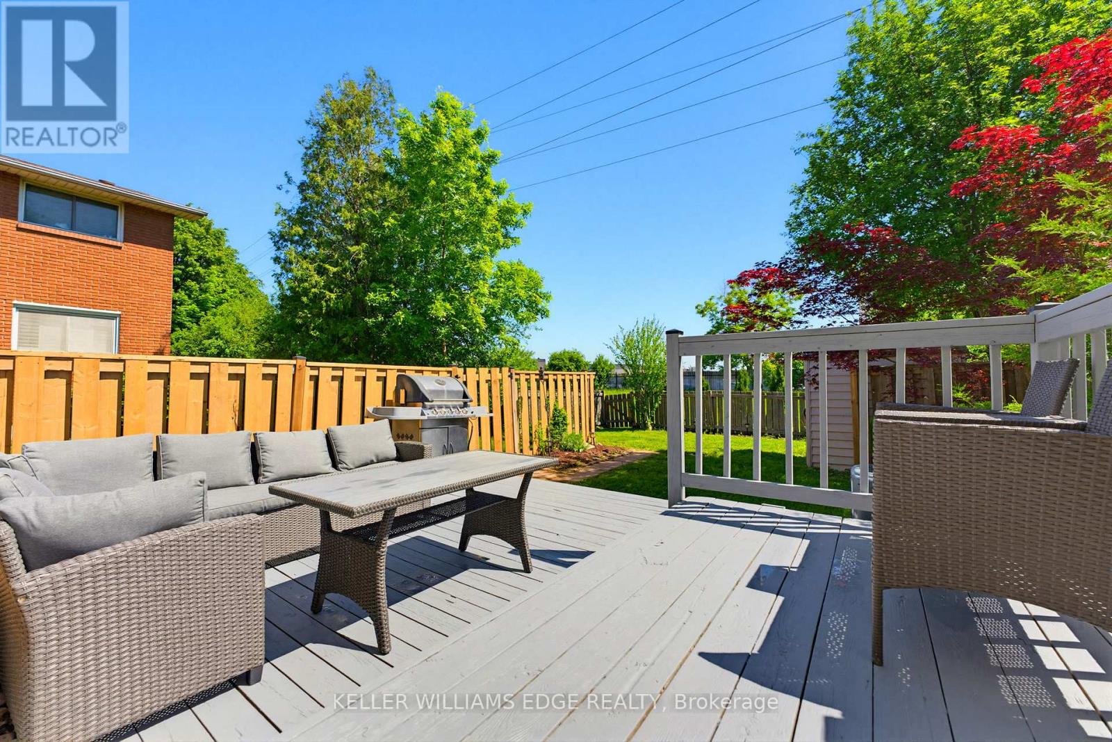 #7 161 BERKINDALE DRIVE - 23