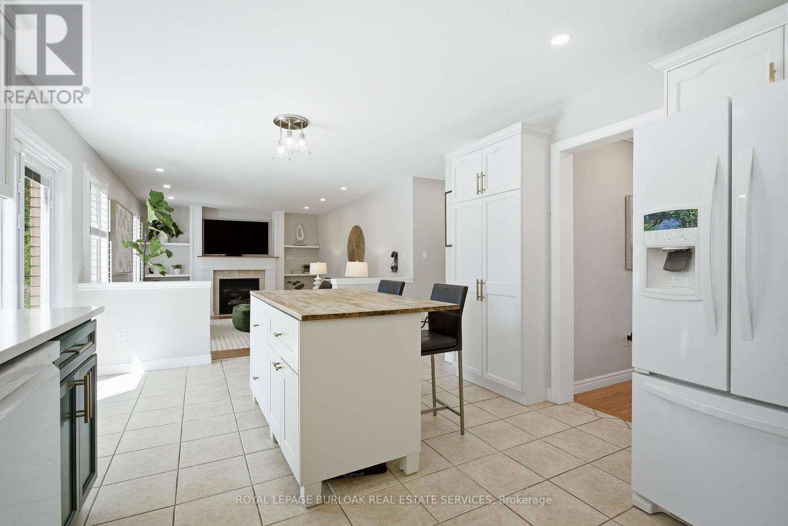 36 WILTSHIRE PLACE - 12