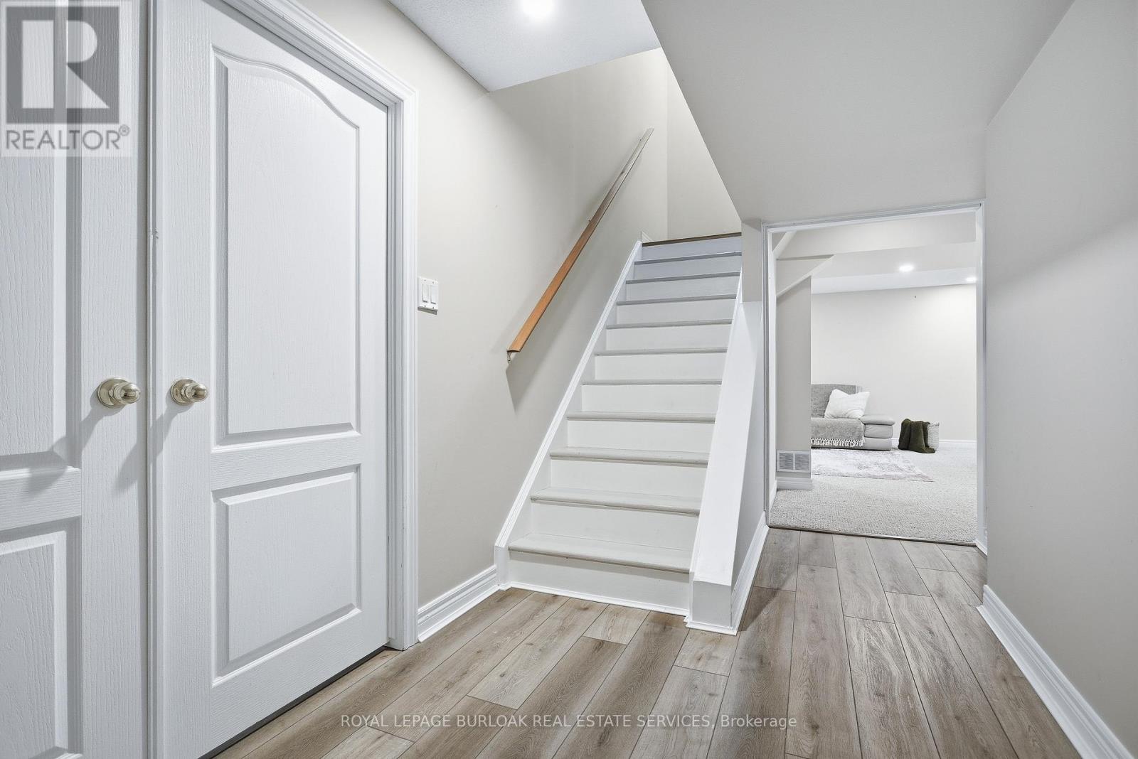 36 WILTSHIRE PLACE - 33