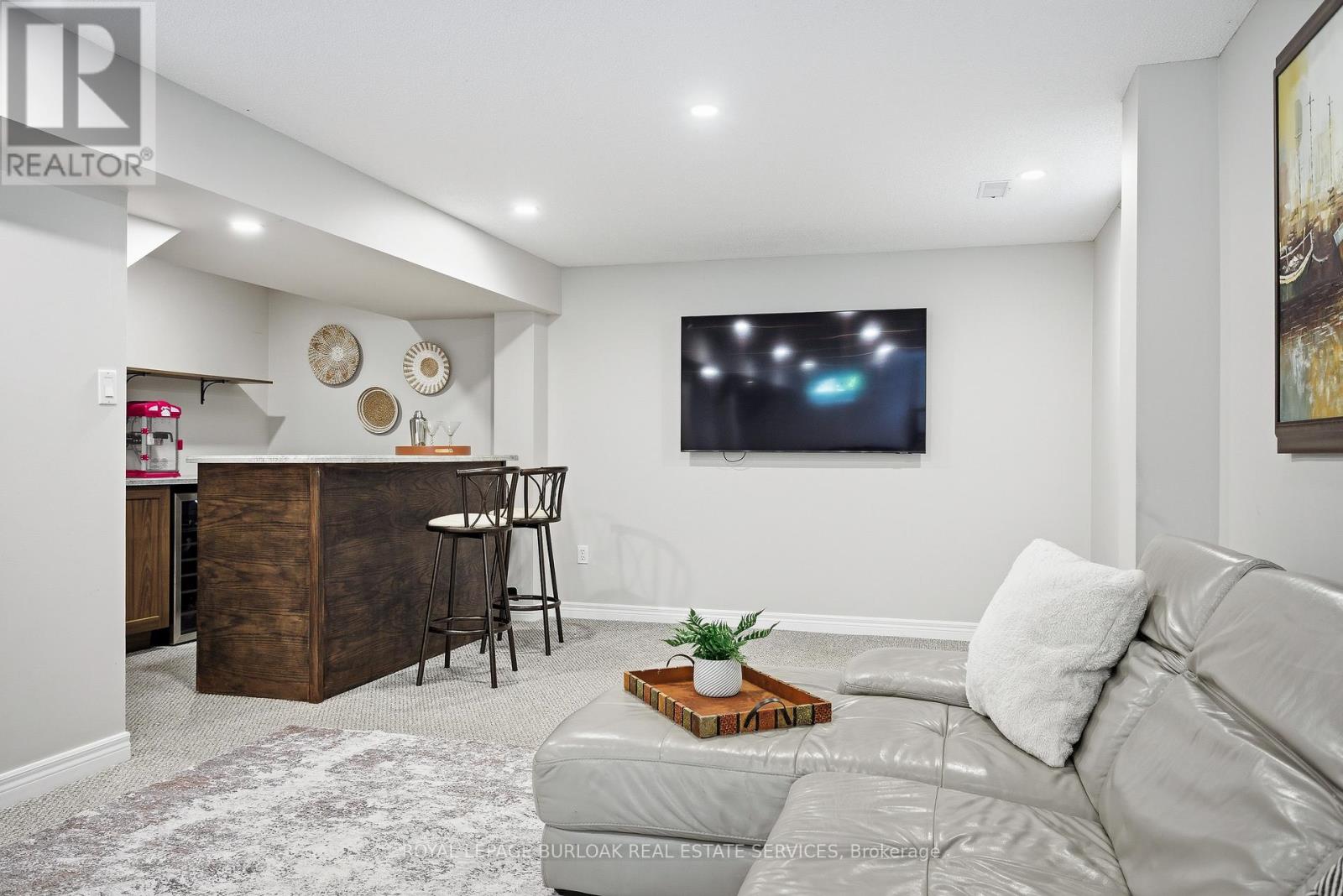 36 WILTSHIRE PLACE - 35