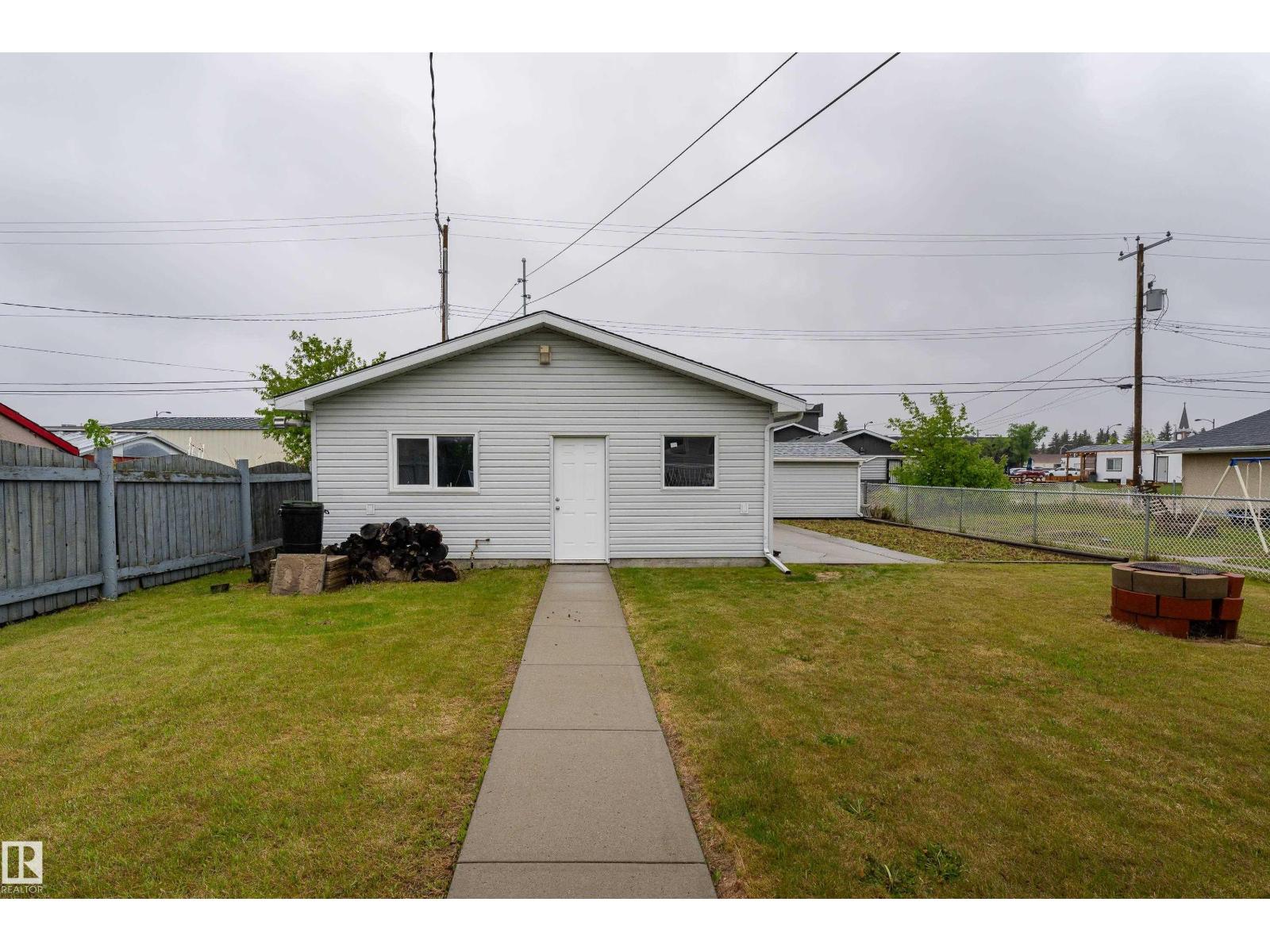 9906 99 ST — photo 37