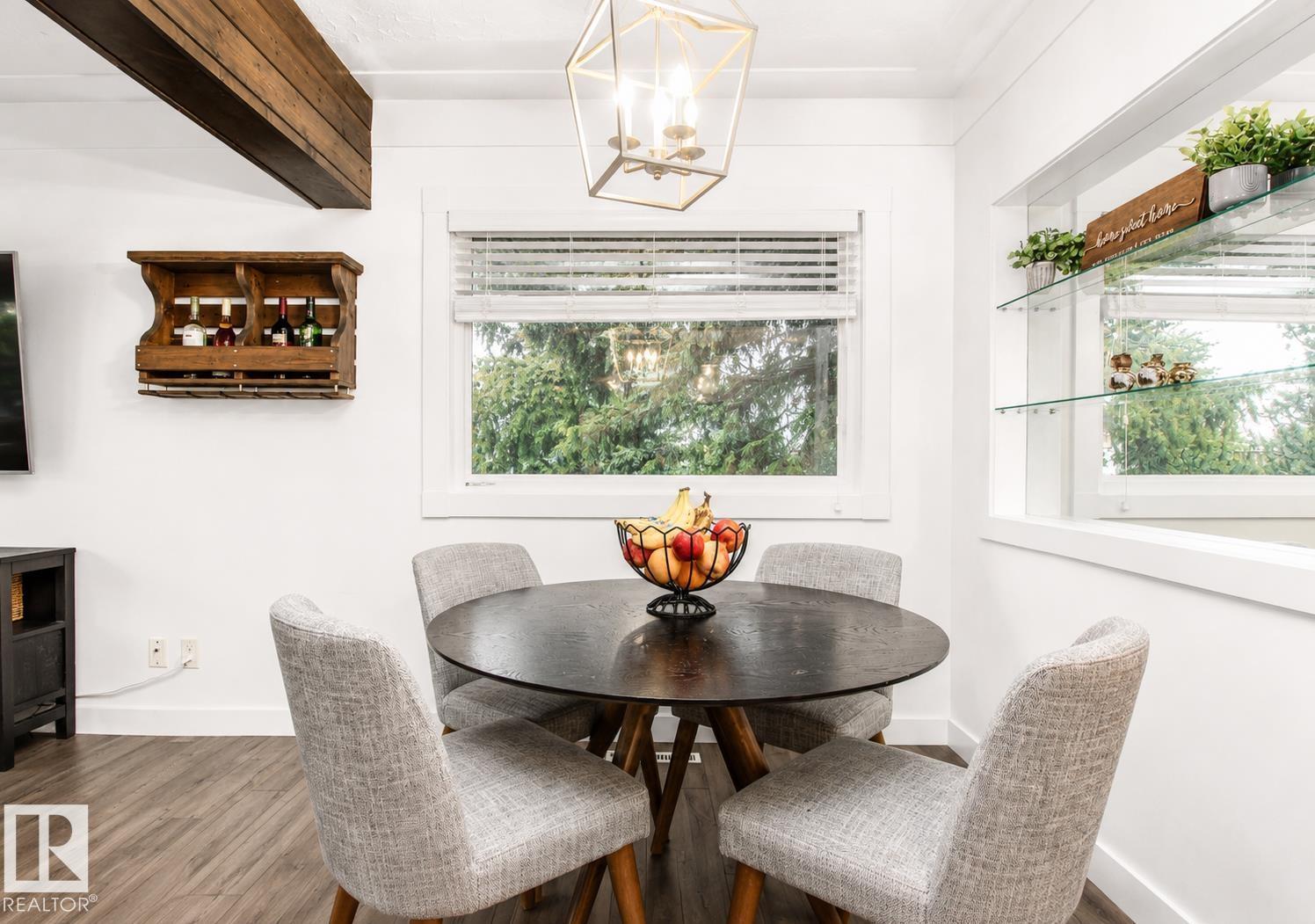 4904 103 AV NW - 14