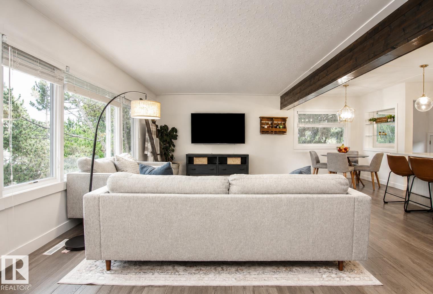 4904 103 AV NW - 5