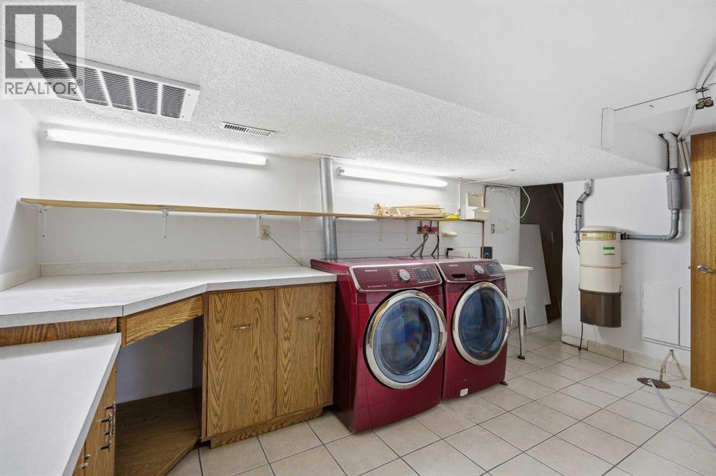187 Templeton Circle NE - 36