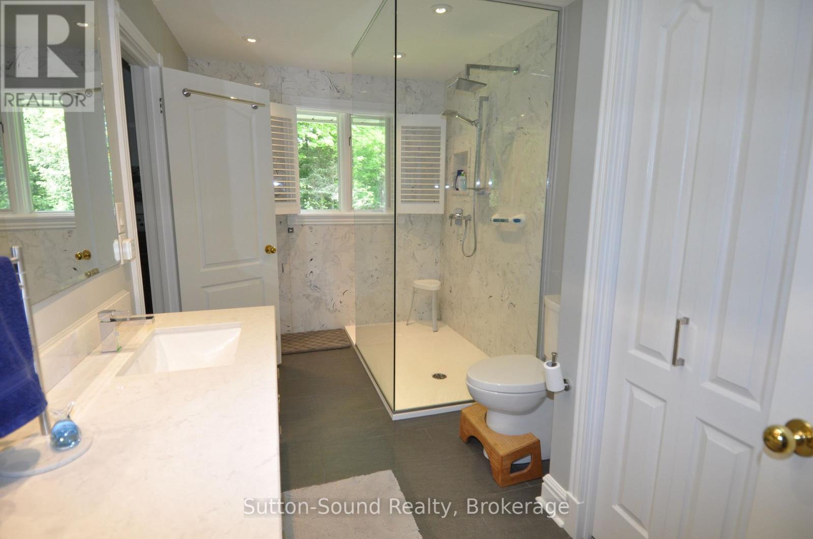 294 FOREST HILL DRIVE - 19