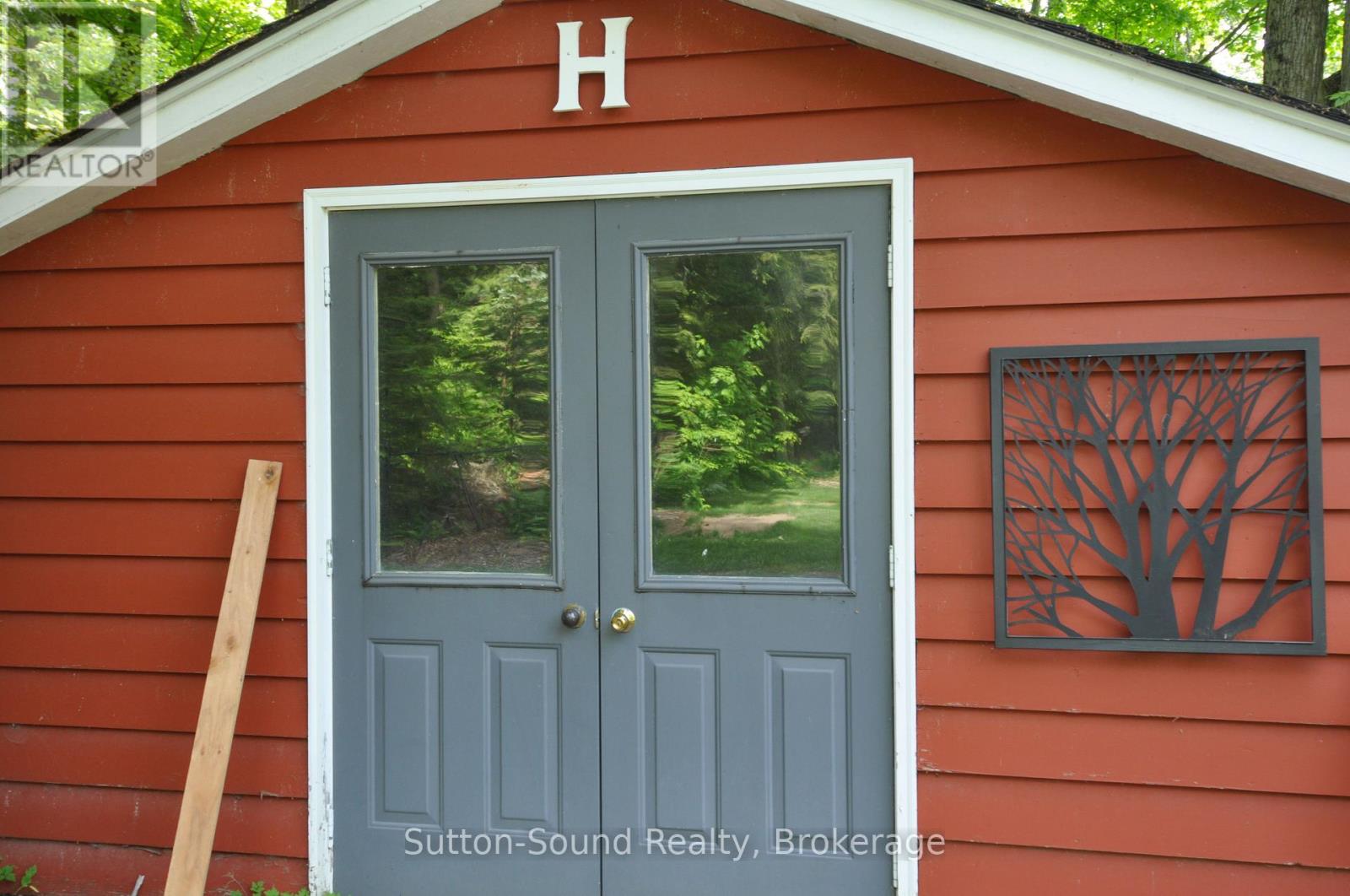 294 FOREST HILL DRIVE - 43