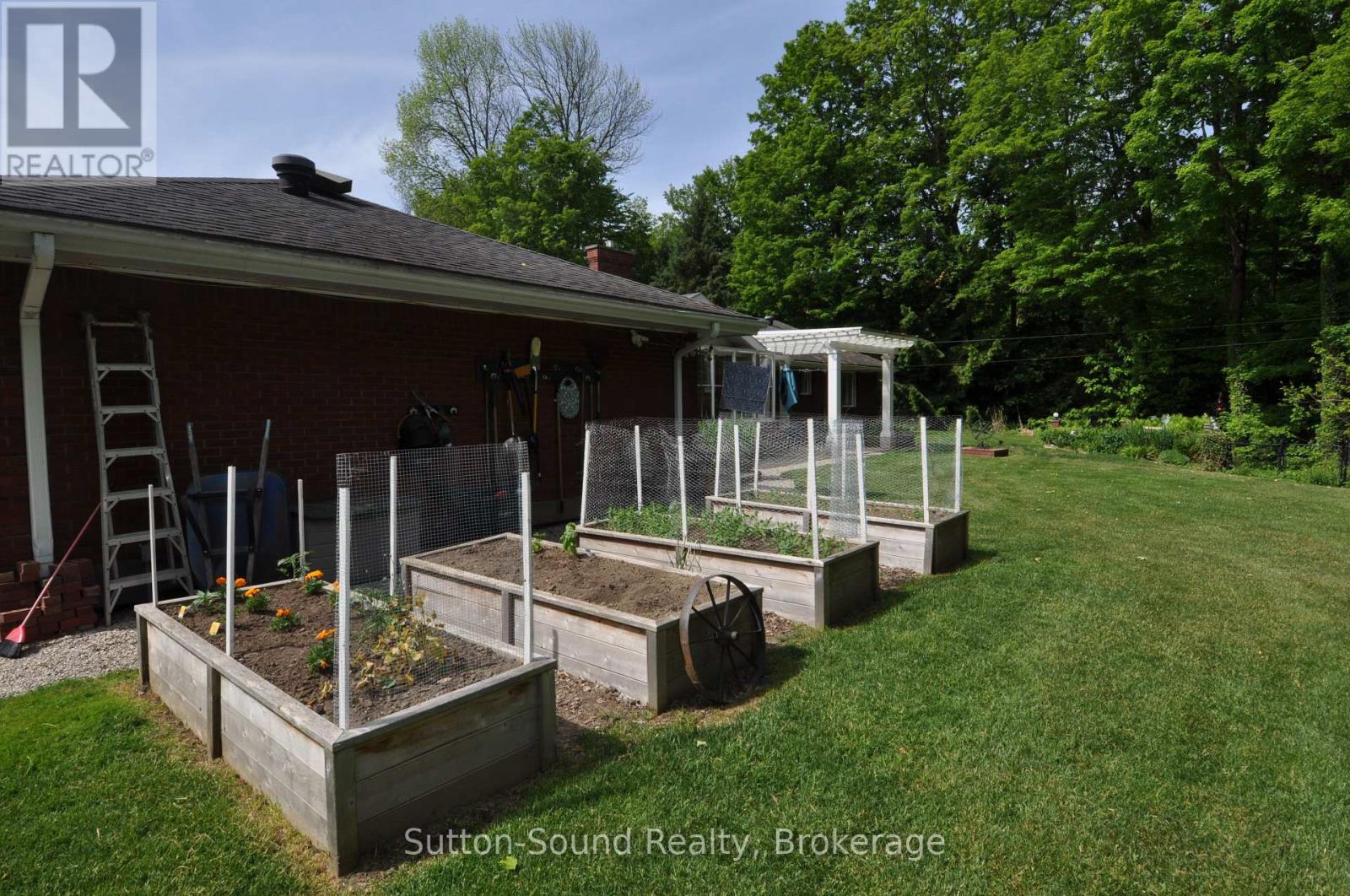 294 FOREST HILL DRIVE - 46
