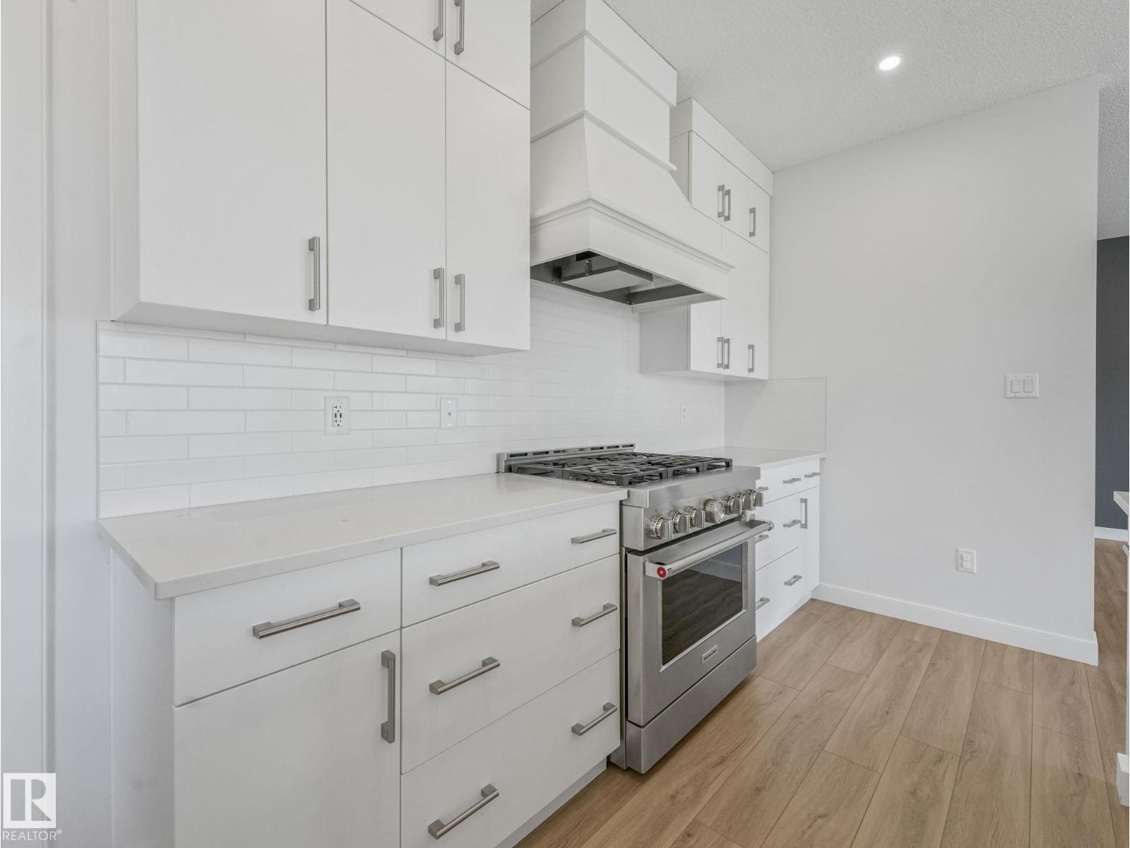 6404 176 AV NW - 10