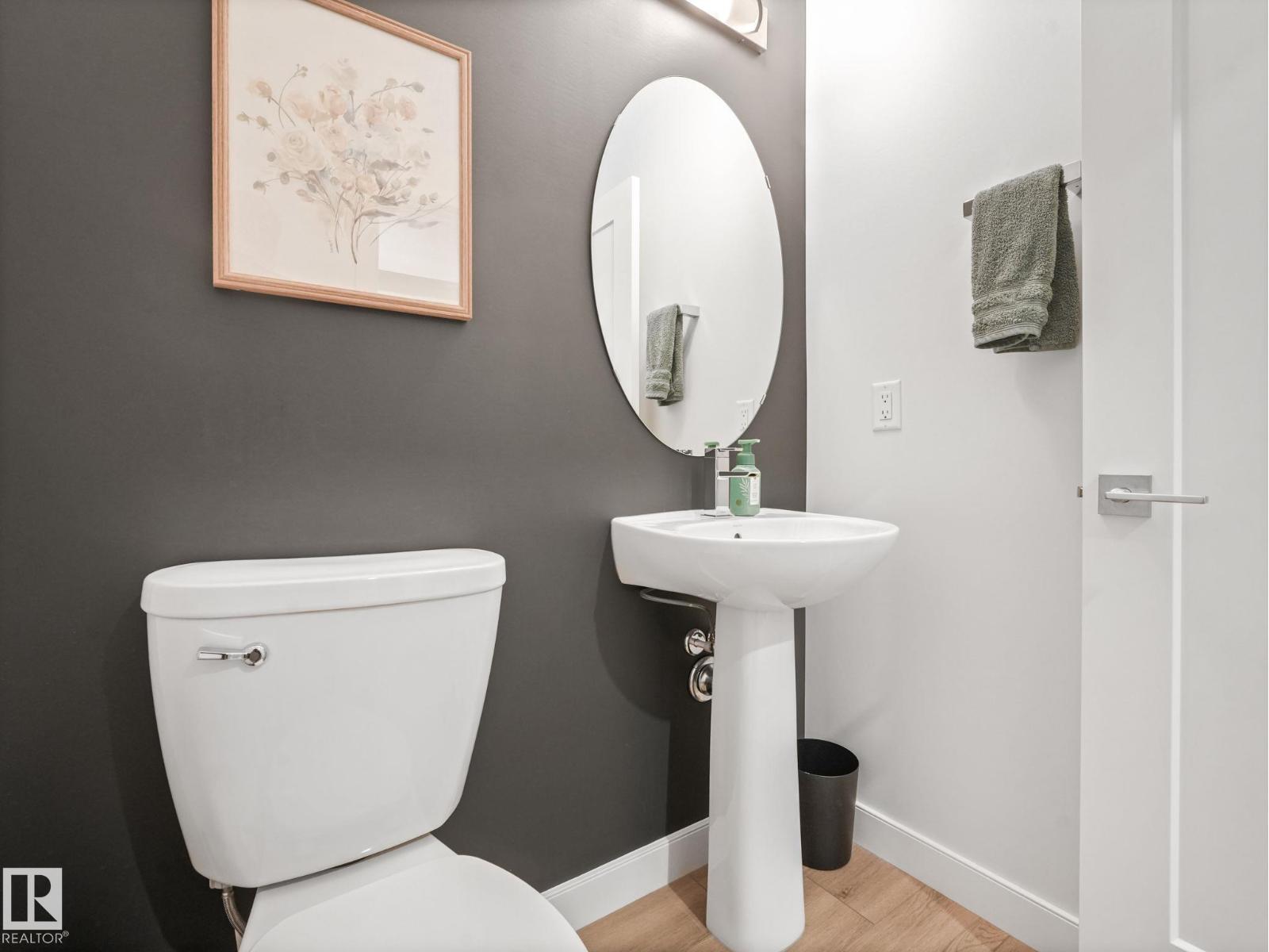 6404 176 AV NW - 25