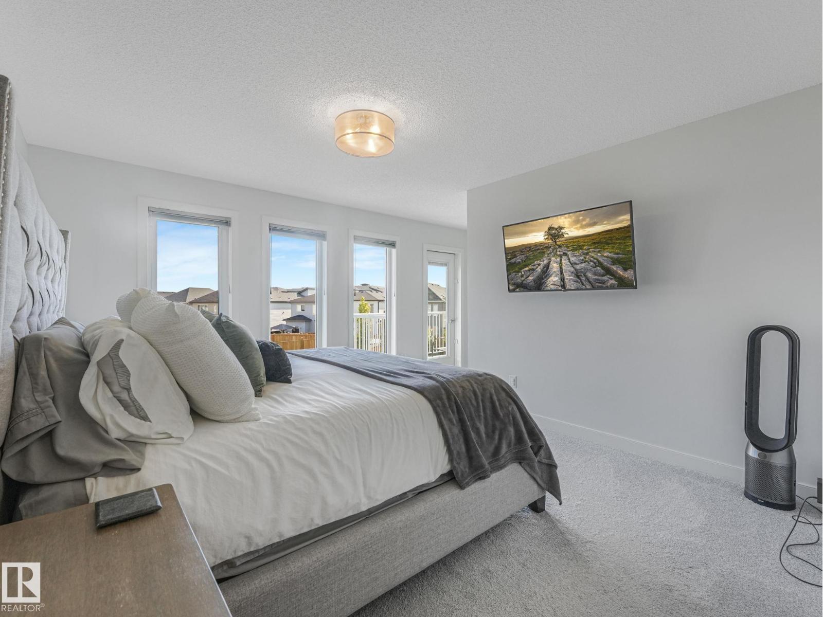 6404 176 AV NW - 29