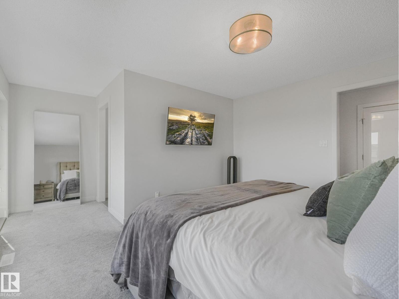 6404 176 AV NW - 30