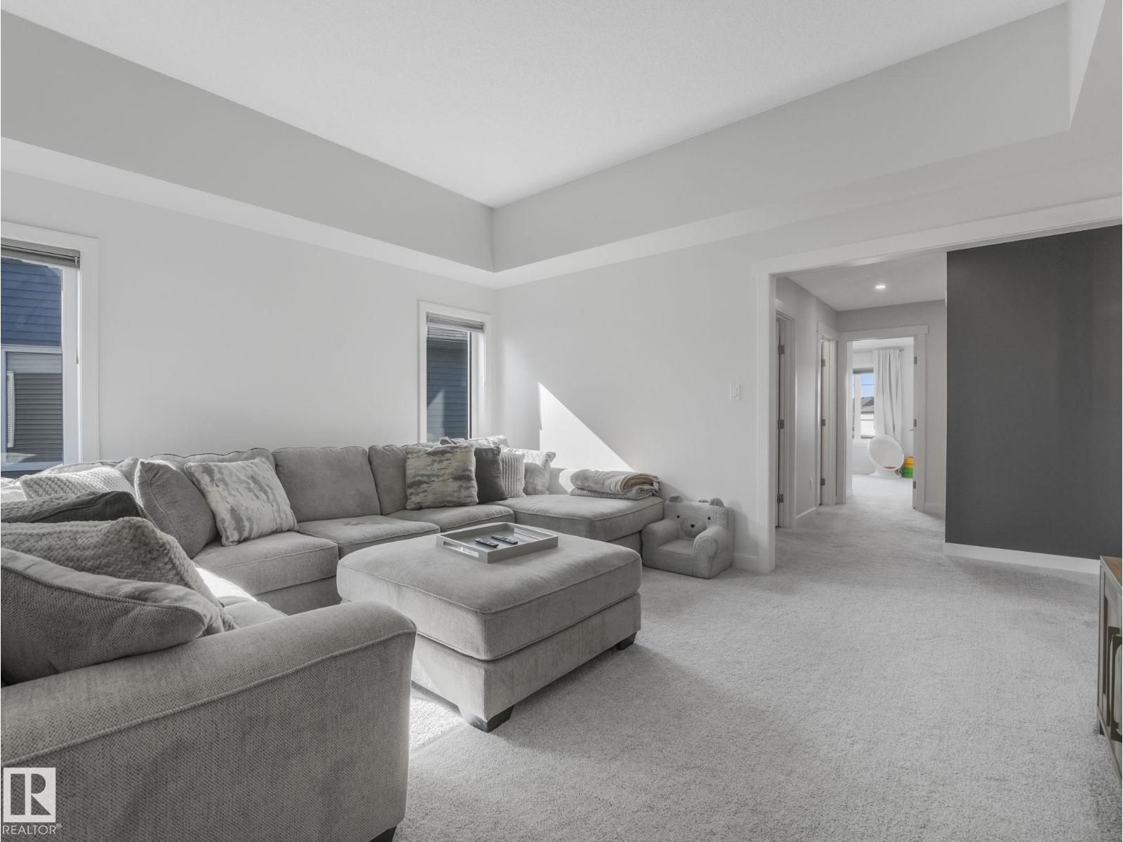 6404 176 AV NW - 47