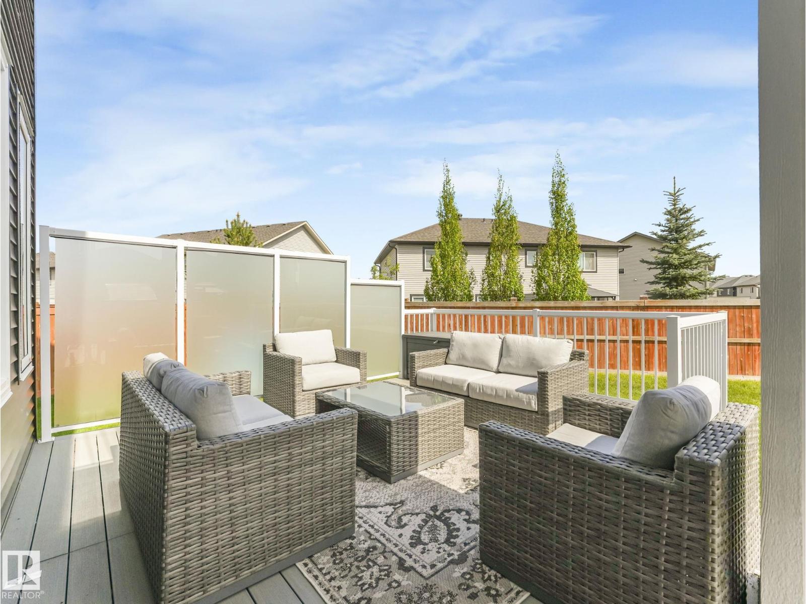 6404 176 AV NW - 68