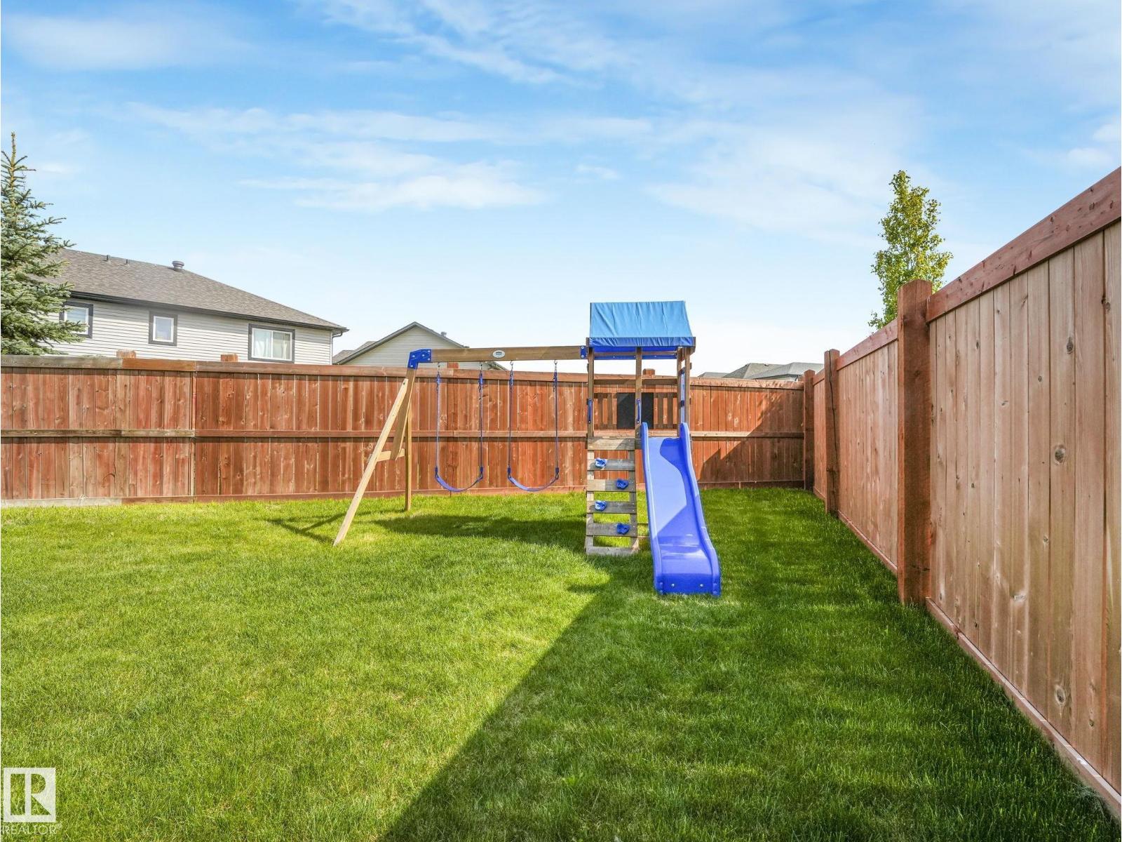 6404 176 AV NW - 69