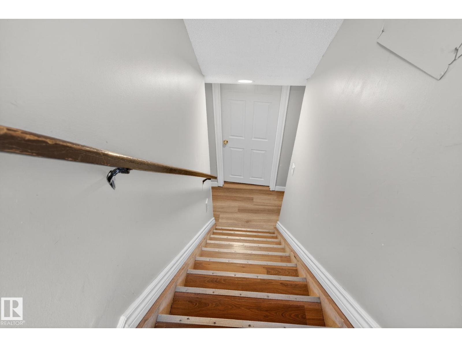 14332 121 ST NW - 23