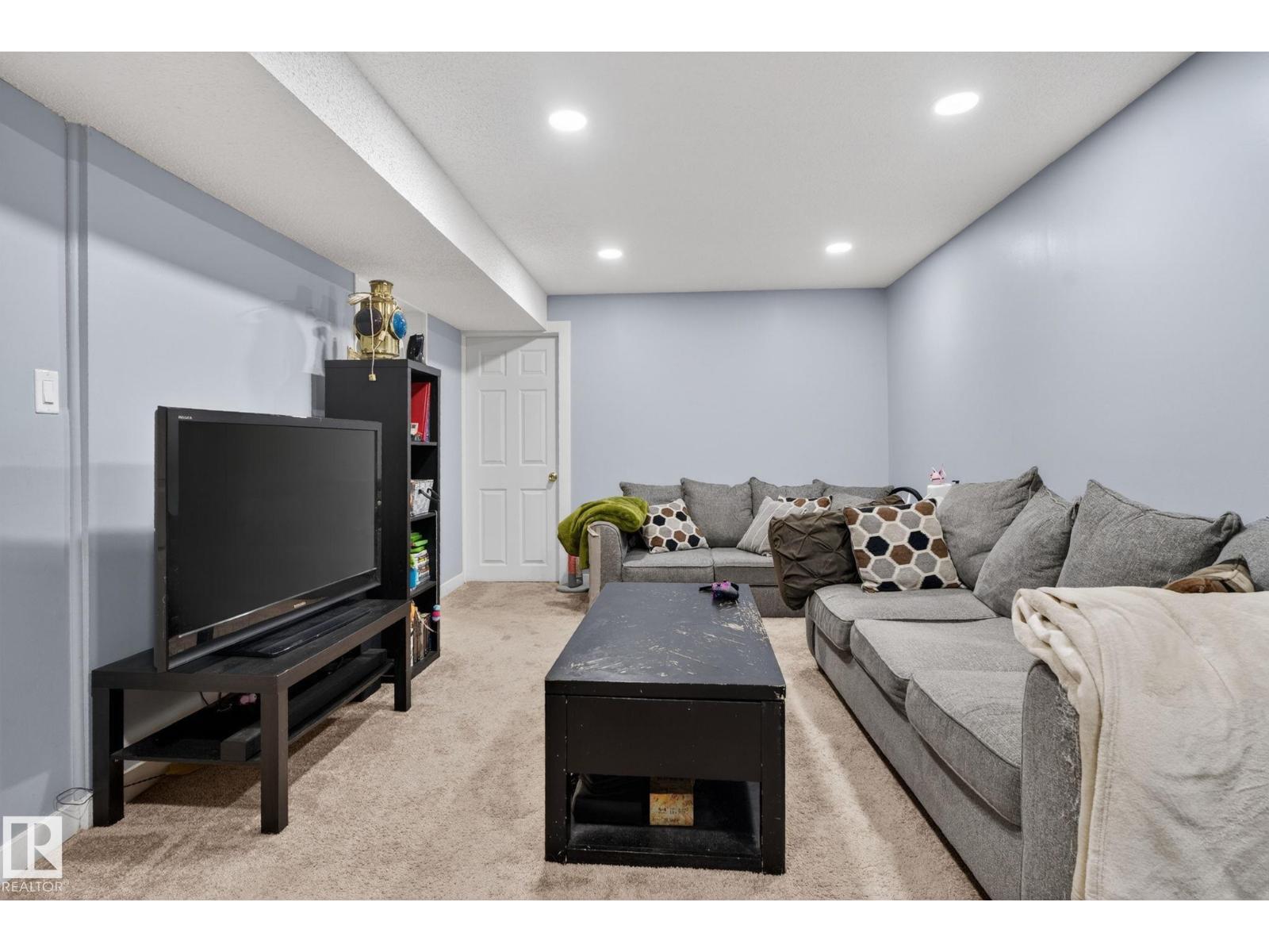 14332 121 ST NW - 26