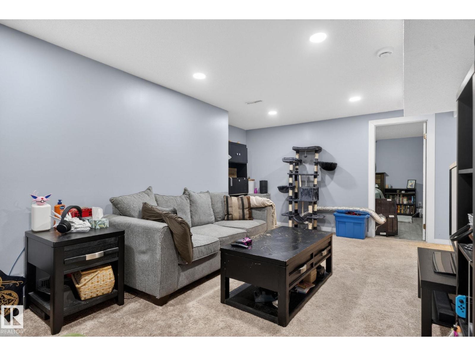 14332 121 ST NW - 33
