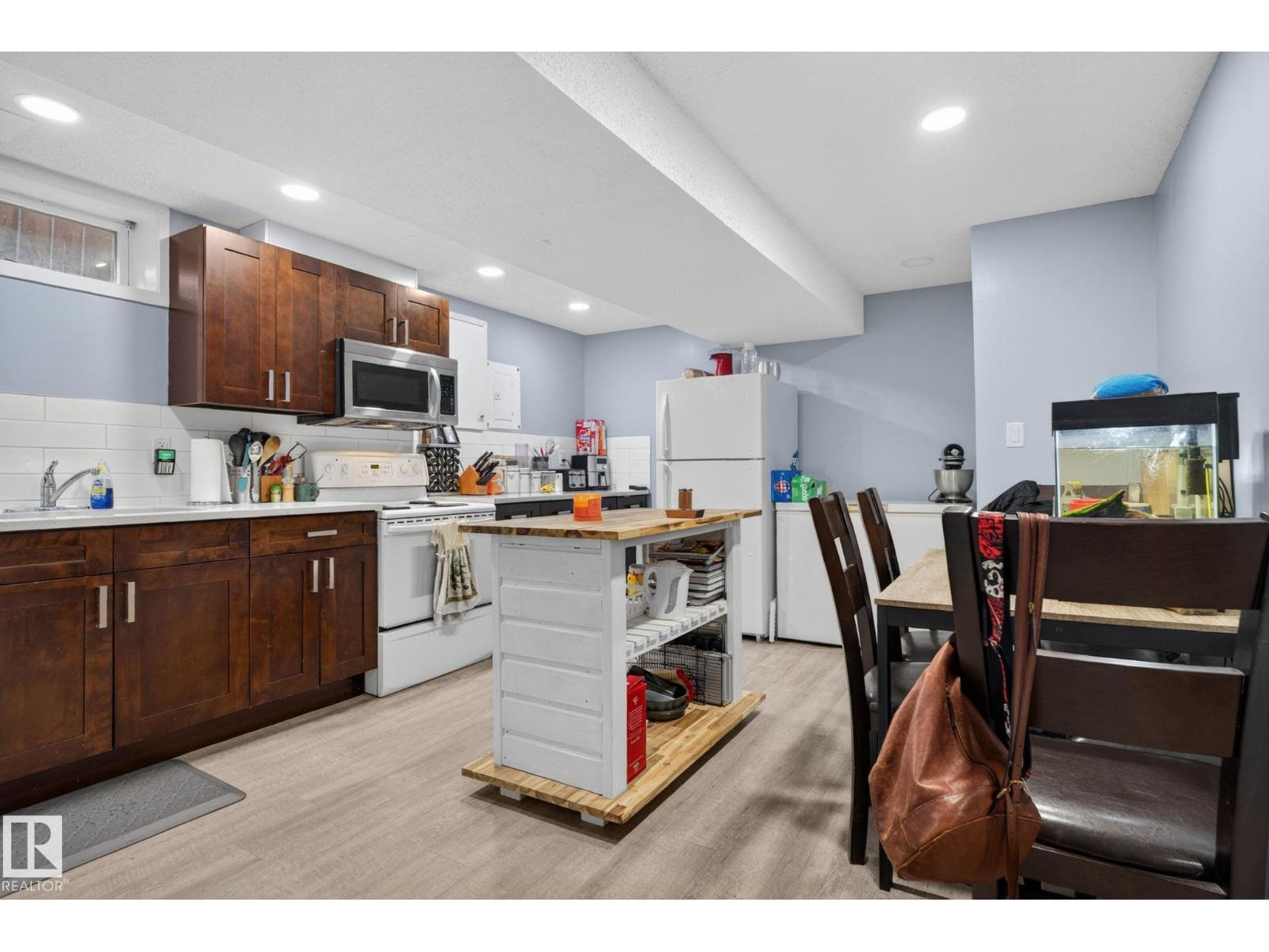 14332 121 ST NW - 34