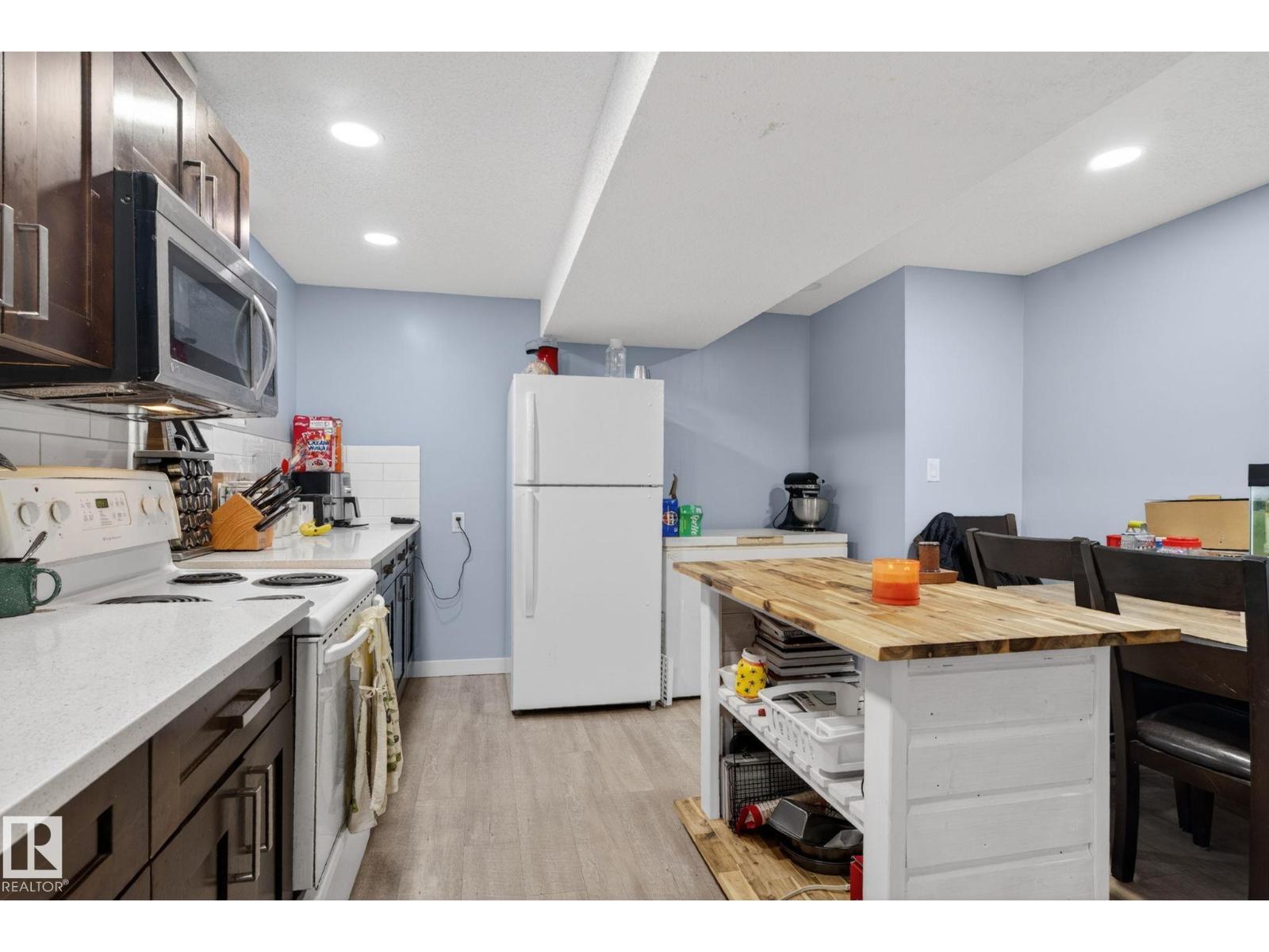 14332 121 ST NW - 39