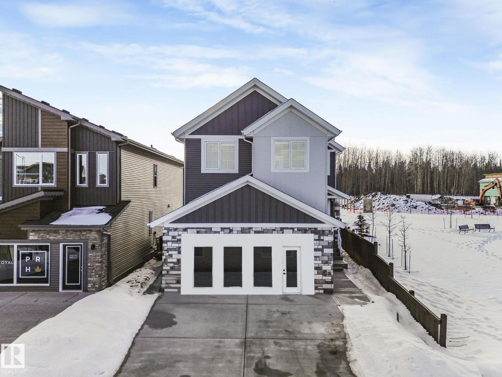 62 Fenwyck BLVD - 1