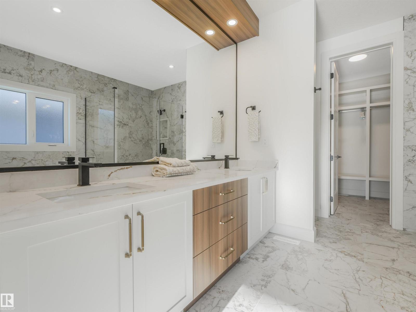 62 Fenwyck BLVD - 22
