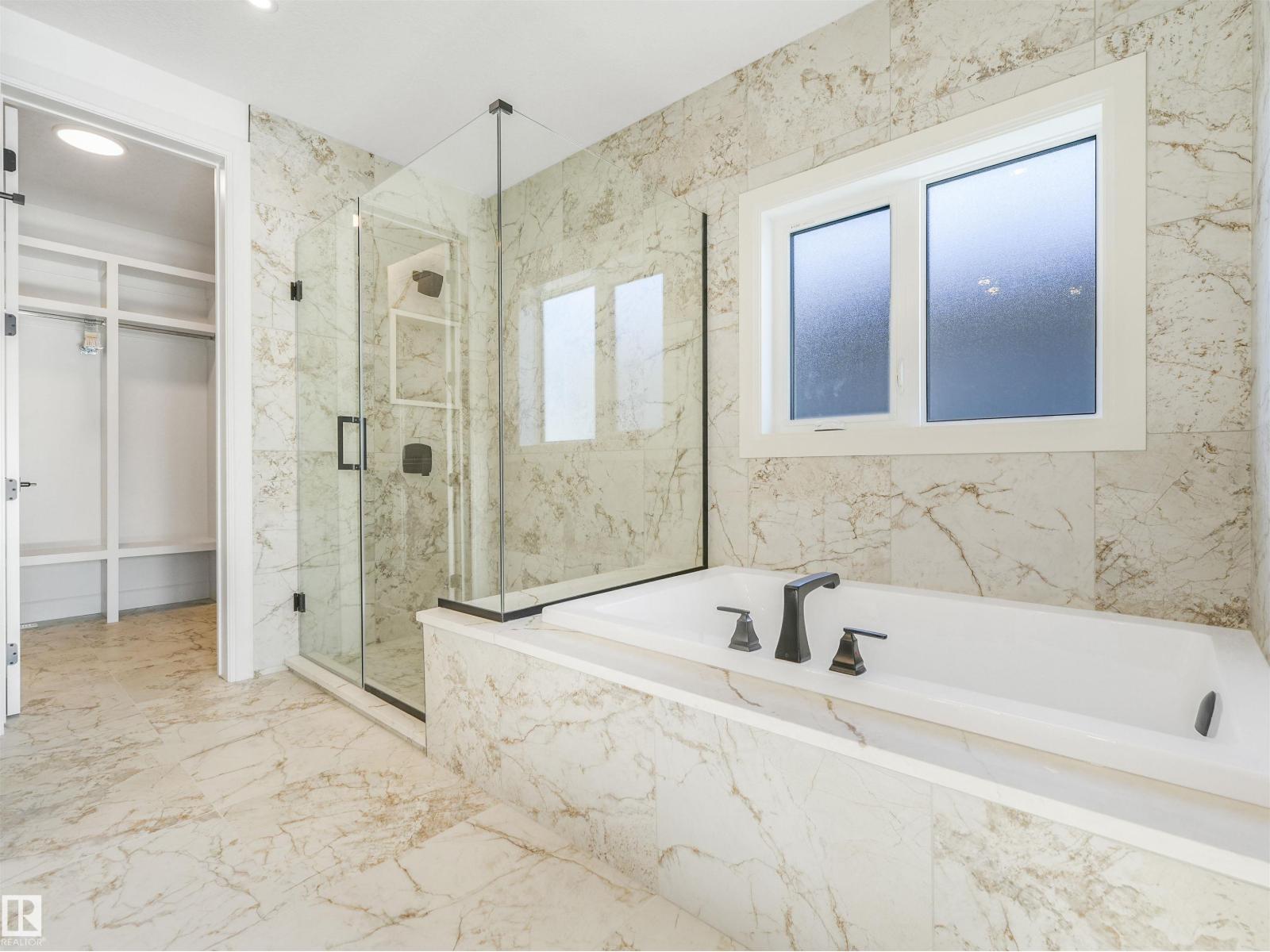 62 Fenwyck BLVD - 23