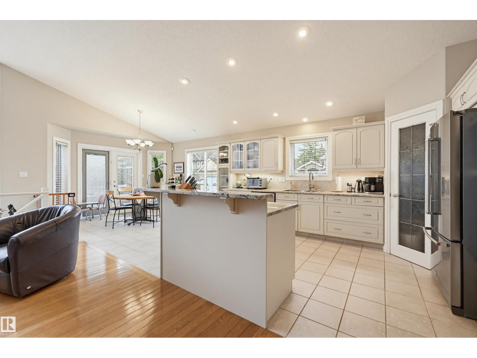 28 PRESTIGE PT NW — photo 11