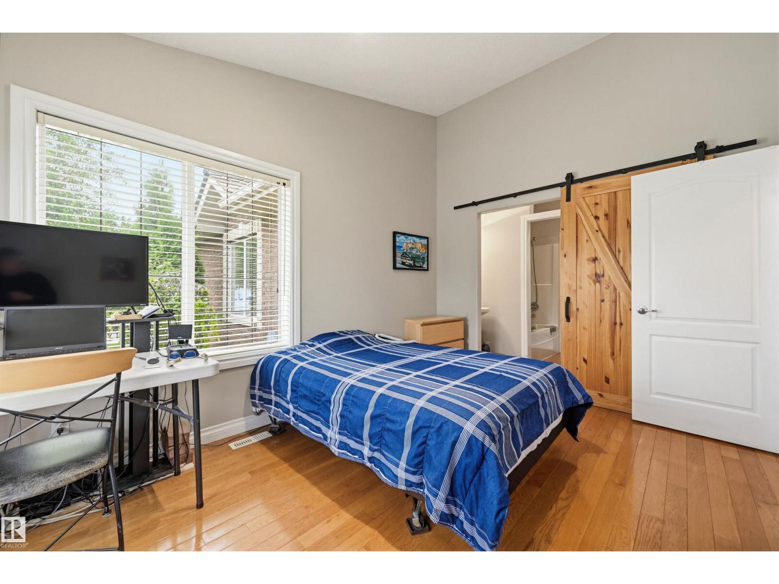 28 PRESTIGE PT NW — photo 27