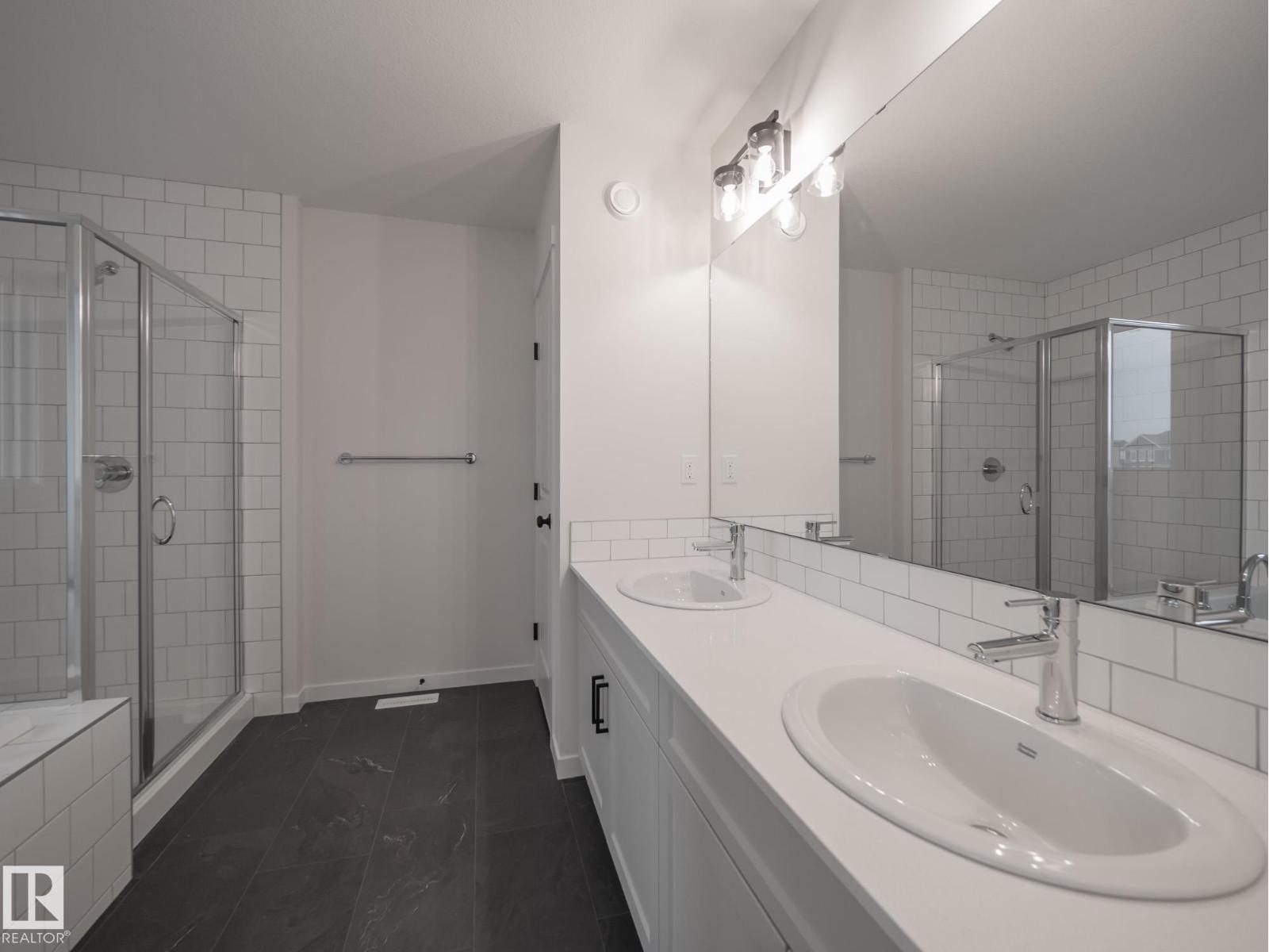 20735 24 AV NW - 32