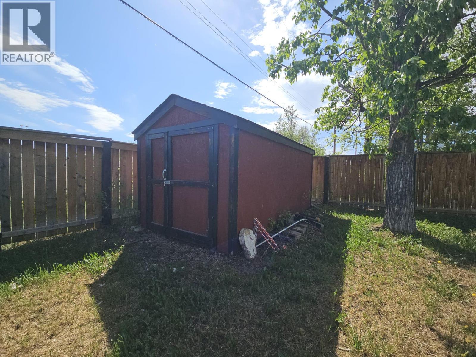 921 121 Avenue - 22