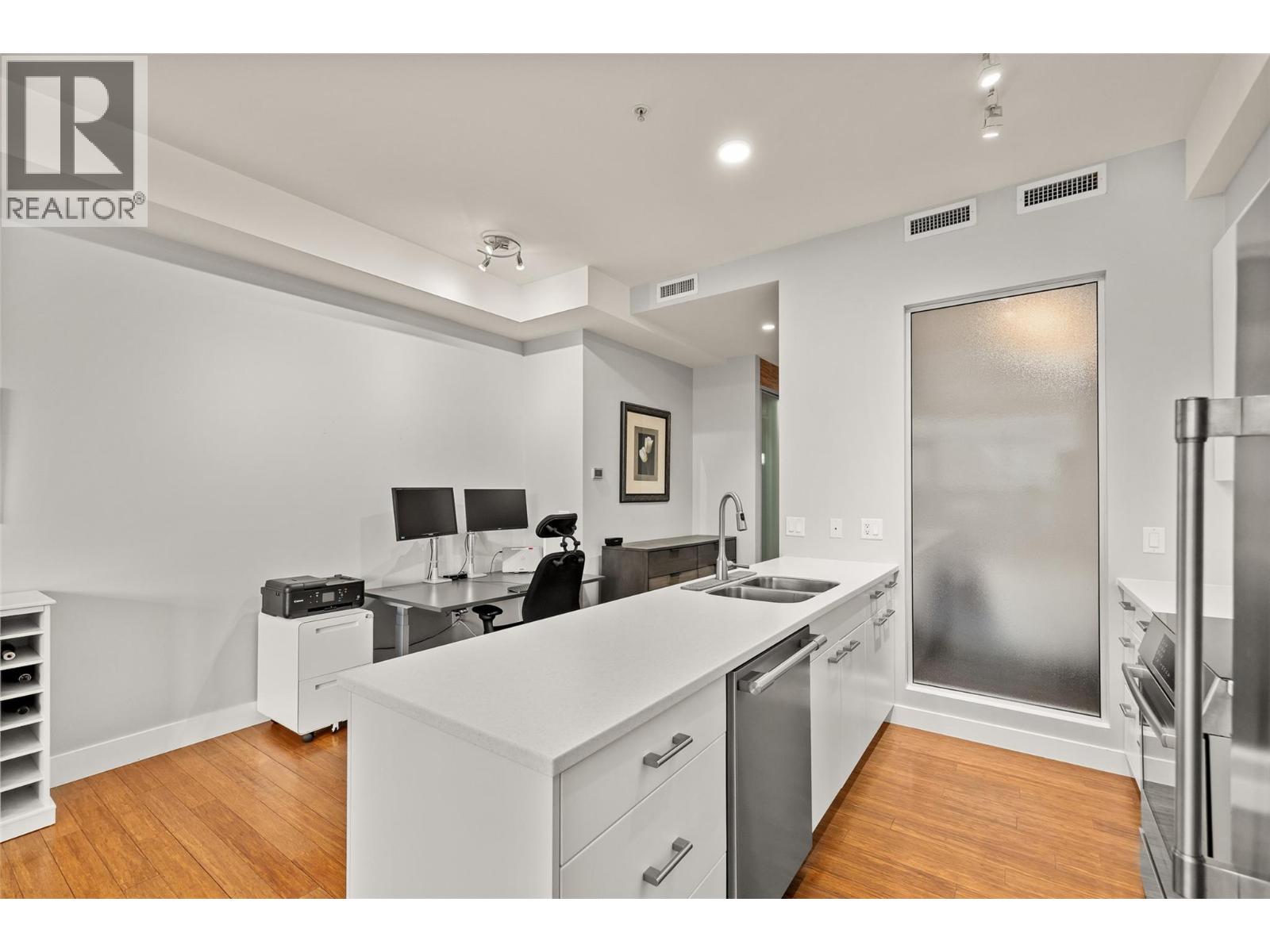 #214 1289 Ellis Street - 10