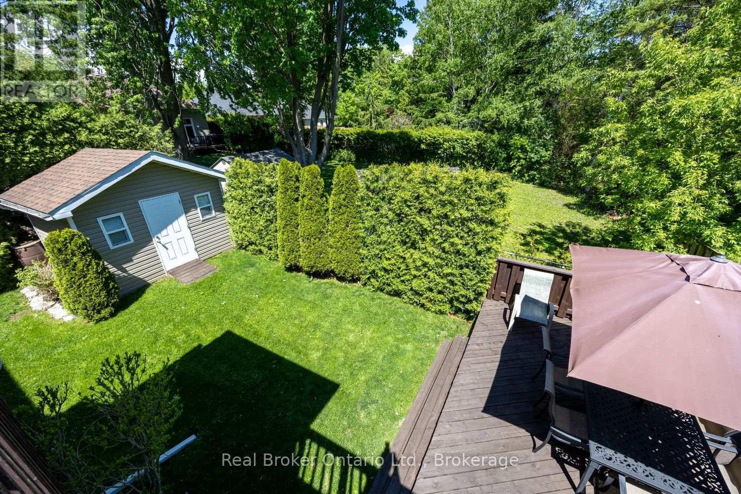 39 VALLEYCREST DRIVE - 37