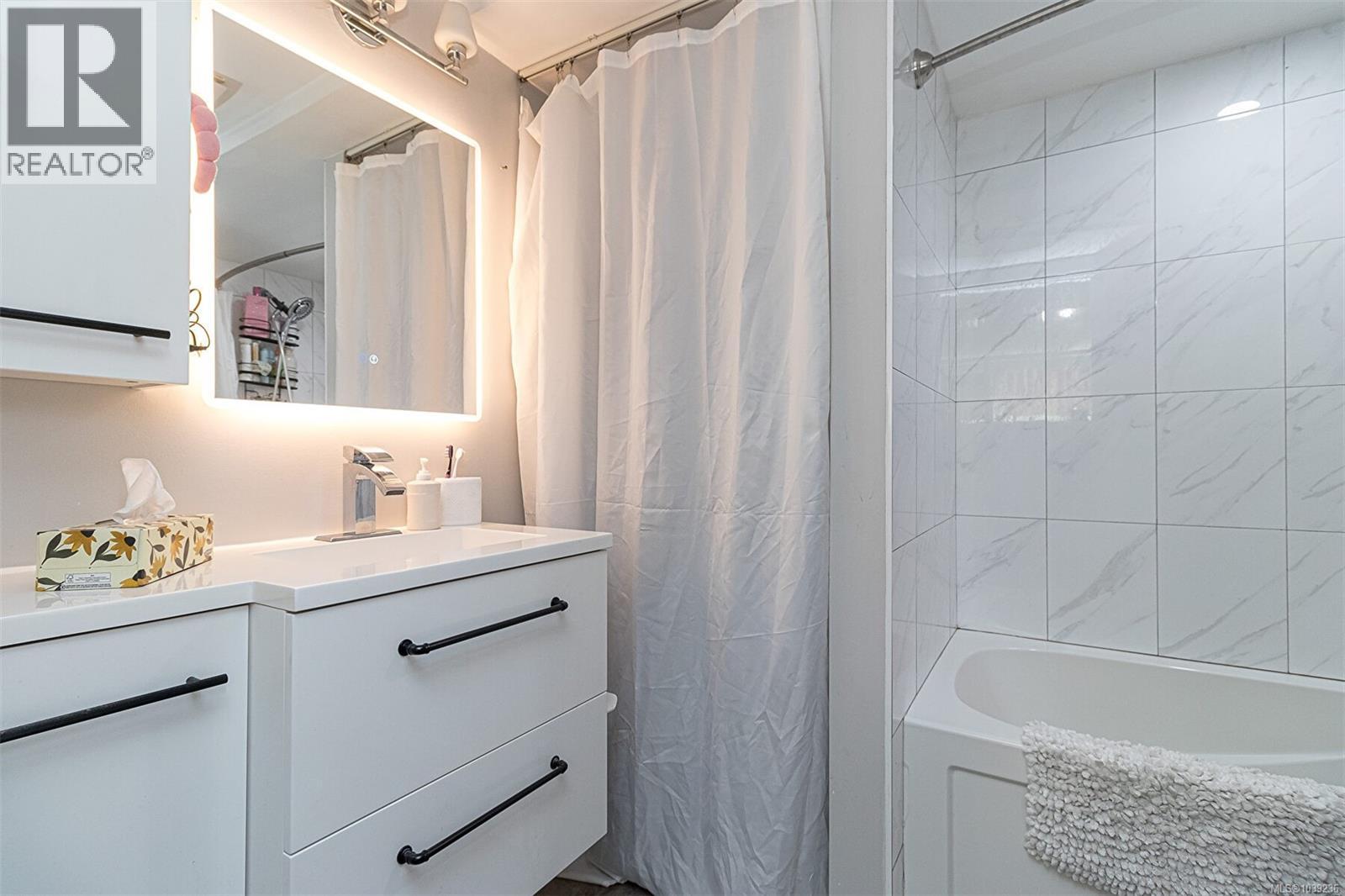 533 Crossandra Cres - 23