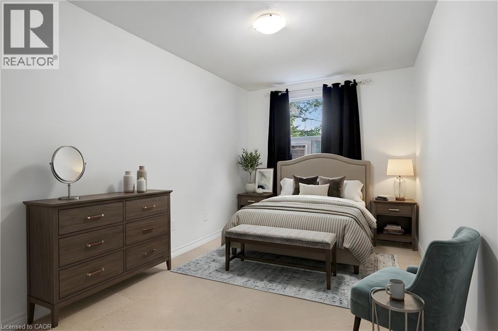 #114 793 COLBORNE Street - Image 16