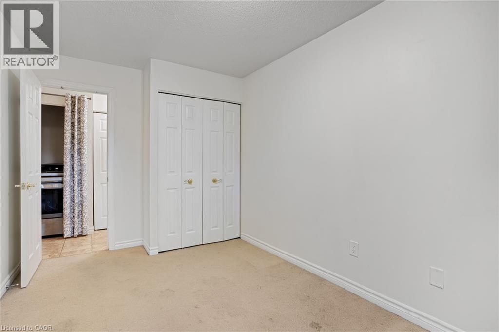 #114 793 COLBORNE Street - Image 18