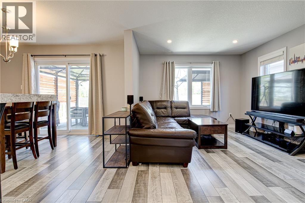 18 MINLER Street - 21