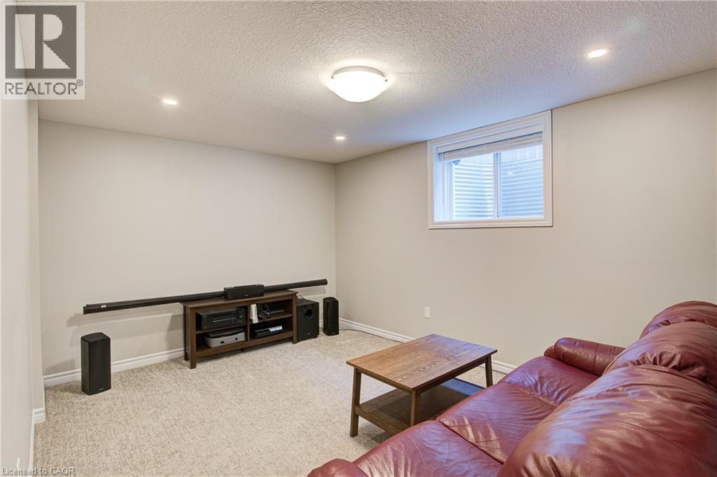 18 MINLER Street - 30