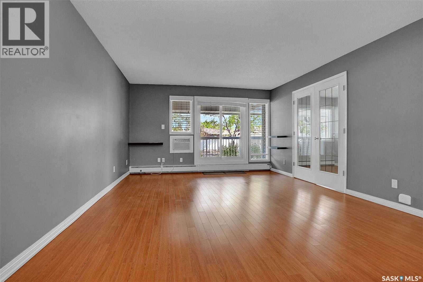#139 960 Assiniboine AVENUE E - 4