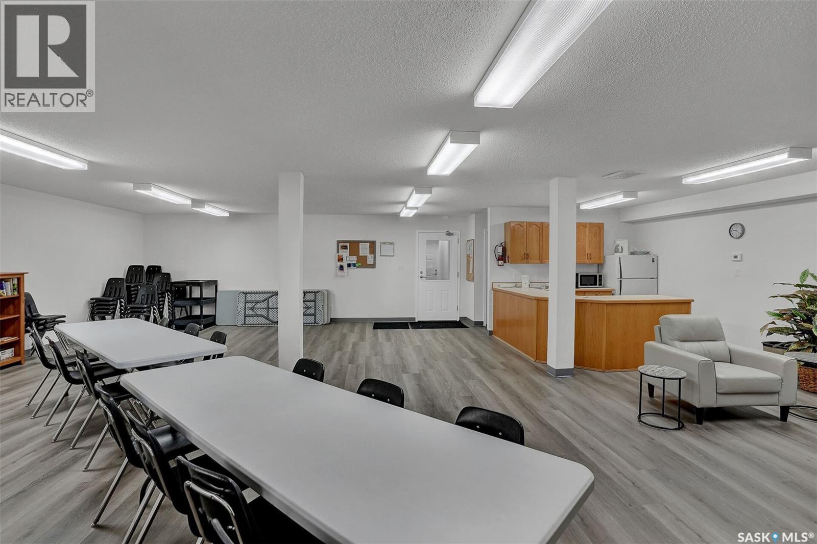 #139 960 Assiniboine AVENUE E - 29