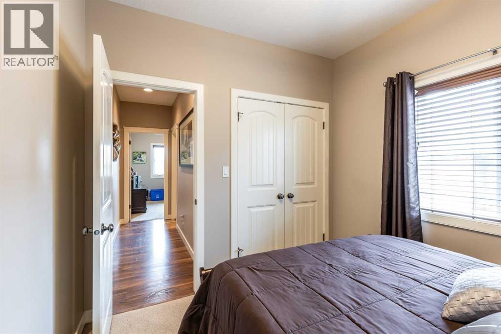 207 Hamptons Way SE - 25