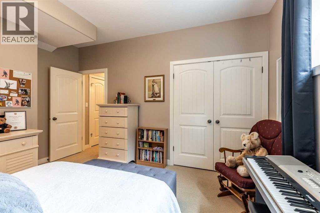 207 Hamptons Way SE - 36