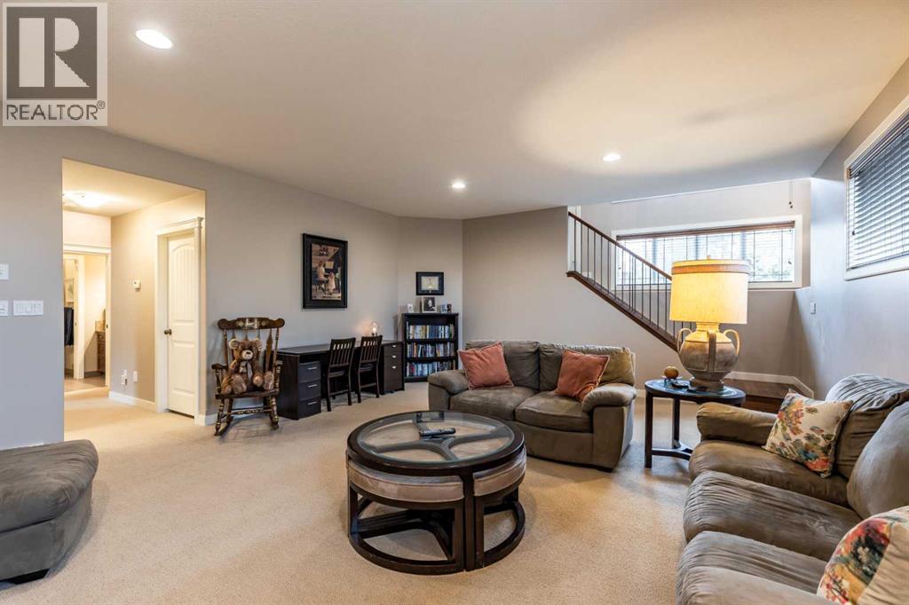 207 Hamptons Way SE - 41